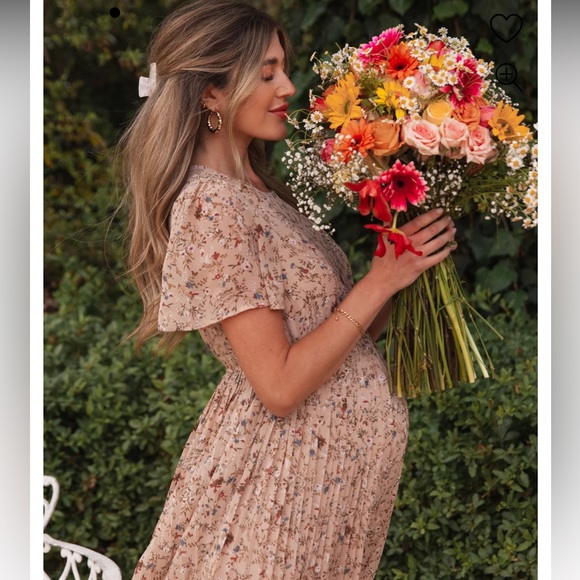 Beige Floral Pleated Short Sleeve Chiffon Maternity Midi Dress NWT - Picture 1 of 5